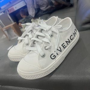 Unisex sneakers